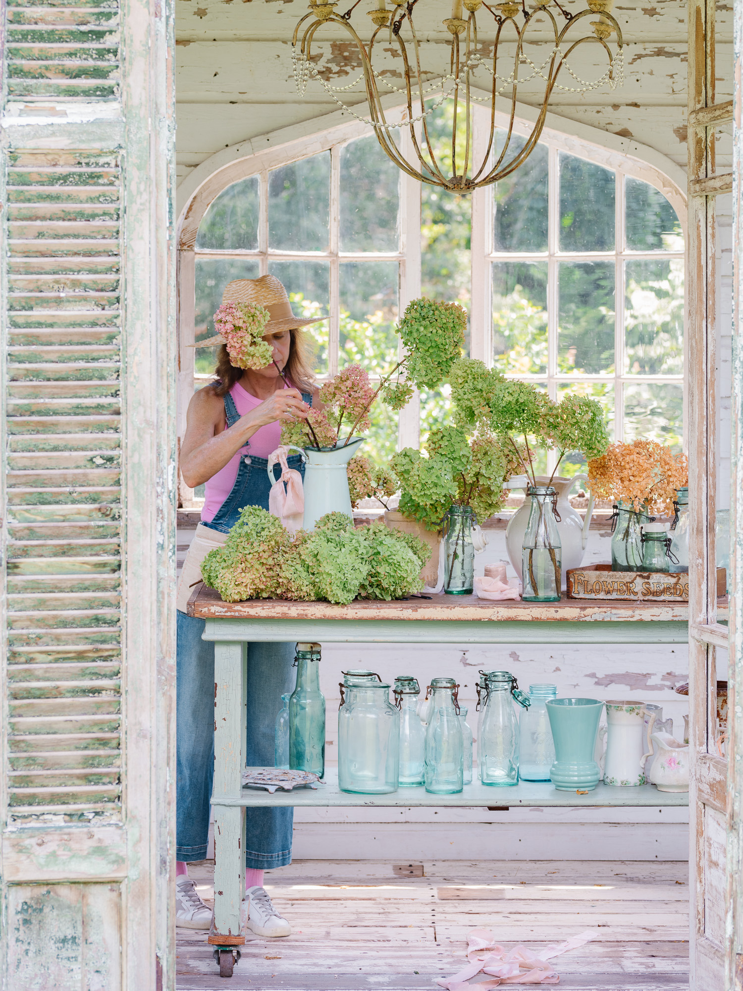 Late Summer in the Garden | Hydrangea & Chrysanthemum Inspiration